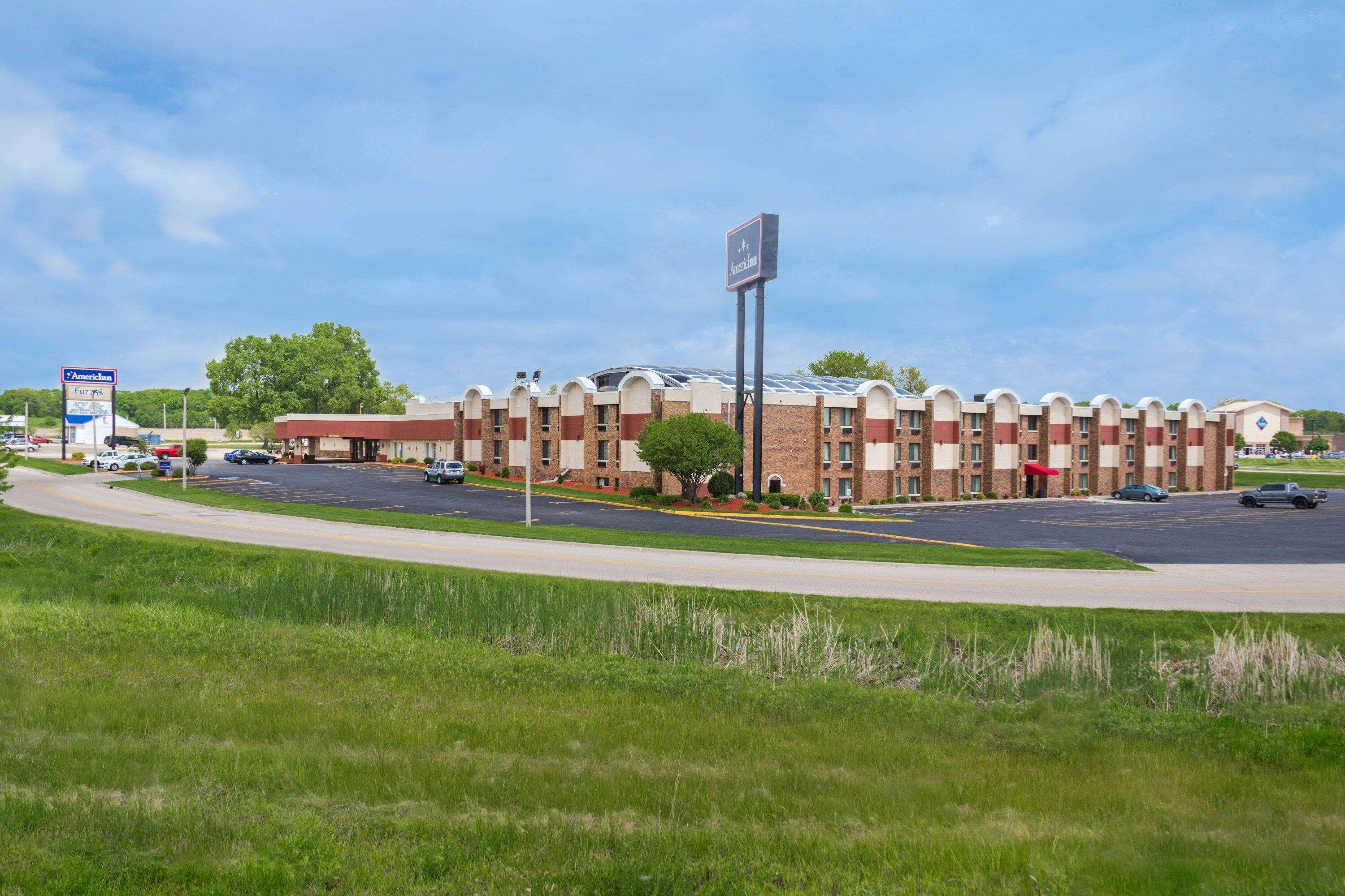 Americinn By Wyndham Janesville Dış mekan fotoğraf